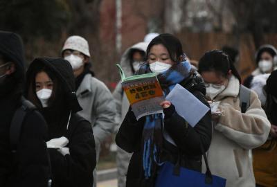满怀信心 为梦想而战——2023年全国硕士研究生招生考试首日见闻