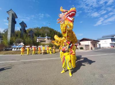 玉兔迎春启新程——全国各界群众欢度春节