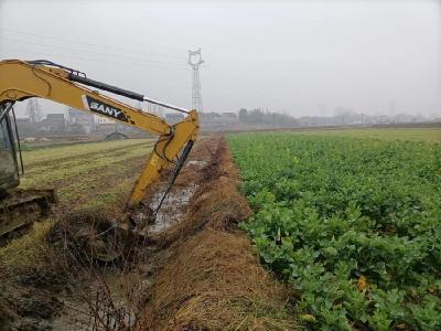 周矶街道：清理灌溉沟渠 护航春耕生产