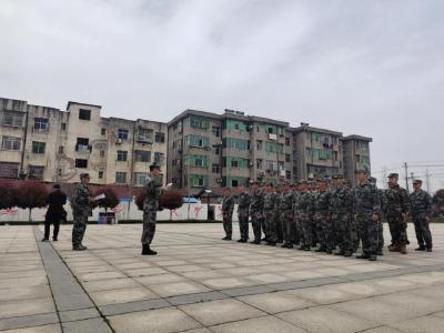 运粮湖管理区开展基干民兵集合点验