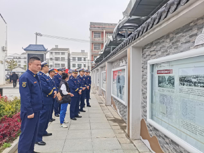 市消防救援大队开展清明节缅怀先烈祭扫活动