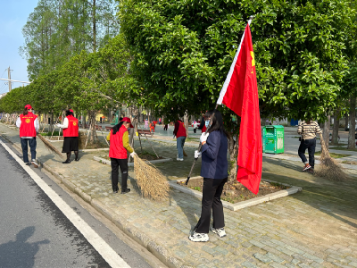 总口管理区组织开展爱国卫生月大扫除活动