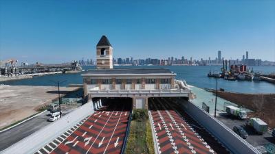 我国北方首条跨海沉管隧道建成通车 