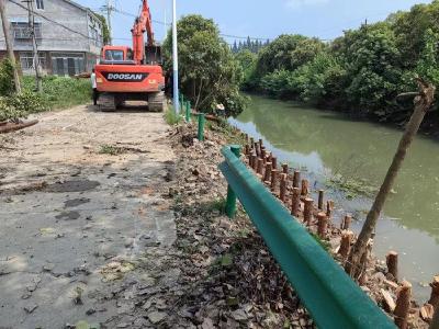 路基塌陷存隐患 全力抢修保平安