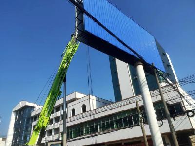 市交通运输综合执法支队：拆违扮靓国道省道