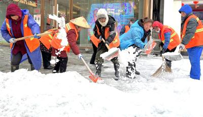 以“雪”为令 浴“雪”奋战 他们让城市更温暖