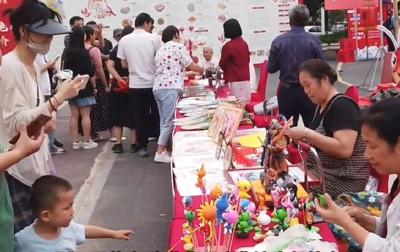 非遗展示互动“点亮”生态龙虾城