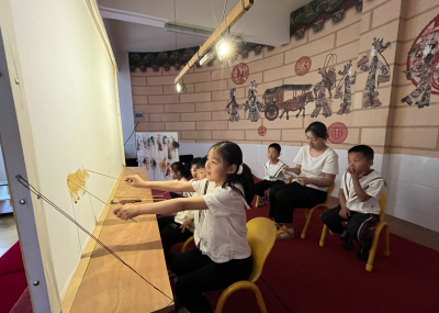 广华幼儿园皮影戏演绎王二小传奇