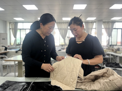 以针为笔绘匠魂 以布为纸书华章 ——记2025年湖北省五一劳动奖章获得者张伟 