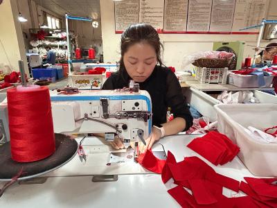 广华寺街道：车间机器轰鸣赶制订单促生产