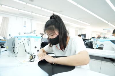 赶制订单忙 冲刺产值新高