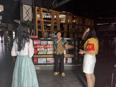 泽口街道开展“扫黄打非”专项检查 守护校园周边文化环境