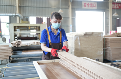 家具产品俏销国内外