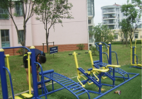 全民健身“动”起来 城区27个社区增添健身器材