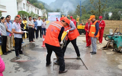 林区举行公路养护技工技能大比武