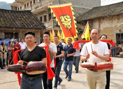 祭吊伟大爱国诗人屈原暨端午诗会举行