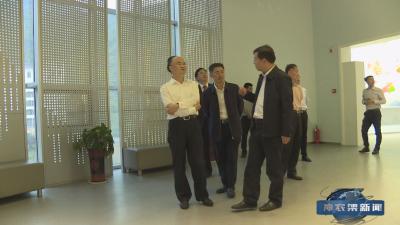 湖北省高级法院院长游劝荣到林区调研