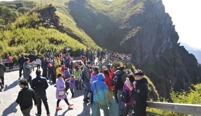 “十四五”期间，神农架年游客接待量将达3000万人次