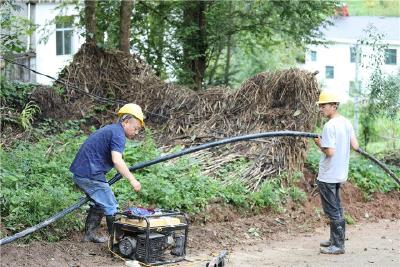 【我为群众办实事】老旧管道全改换 居民用水不再难