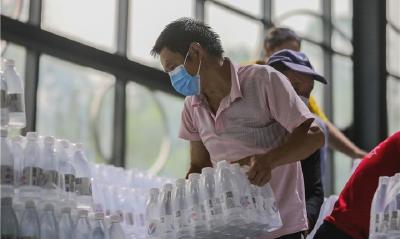 风雨同舟爱相随 神农架驰援随州