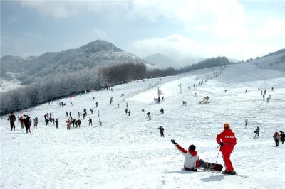 第八届全国大众冰雪季启动仪式会场落户神农架