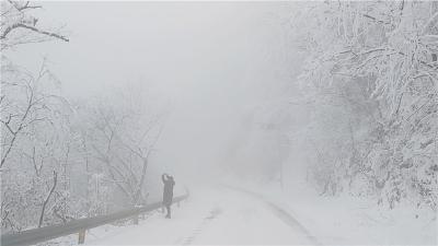 林区气象局提醒:降雪天气注意行车安全
