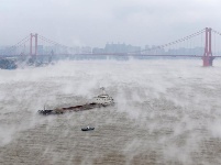 湖北|长江江面烟波浩渺“仙气”蒸腾