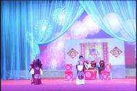   随州大型花鼓戏《双借亲》首映精彩上演