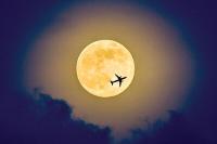 今晚夜空上演超级月亮 错过将再等18年