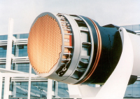 中国航展首次展出国产机载有源相控阵火控雷达