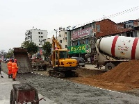 快讯|老城区停车场建设紧锣密鼓向前推进