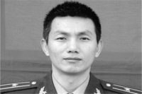 陆航某团2名飞行员夜间飞行训练英勇牺牲