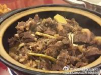 晒与地方官员吃穿山甲照片，这位网友“立功”了！