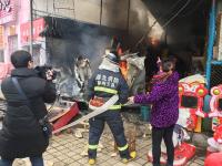 神农公园游乐园发生不明大火 