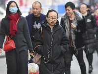 节后首日上班族众生相：疲惫与不开心