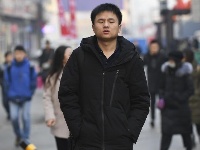 节后首日上班族众生相：疲惫与不开心