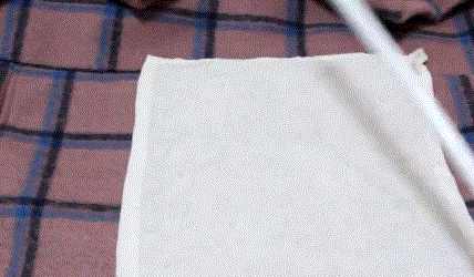 冬天衣物再厚再重都不怕，教你一招，不用水洗也能去污渍！