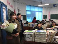 天才美少女尤东梅回母校开讲啦！