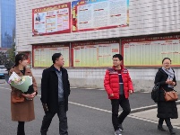 天才美少女尤东梅回母校开讲啦！