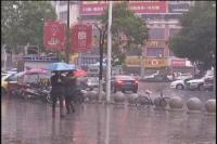 气温骤降有雨雪 市民注意保暖