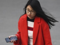 节后首日上班族众生相：疲惫与不开心