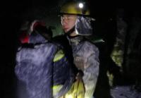 大雪封山致5名驴友被困 湖北广水市消防紧急救援