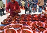 懒癌患者的福利：上门烧饭服务进村