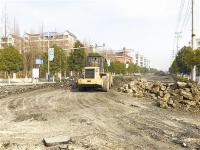 沿河大道北段开始改造 市民出行请绕行