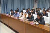 陈安丽在收听收看全省电视电话会后提出：扎实推进“两学一做”学习教育常态化制度化