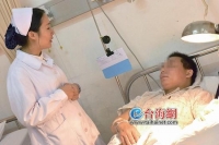 护士路遇车祸救人 被家属误认是肇事者大声责骂