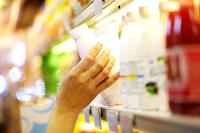 痛风患者怕“果糖”：避免含糖饮料，多喝白开水