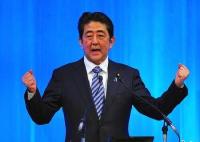安倍再表达修宪决心提议写进自卫队 吁2020年施行