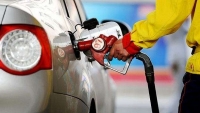 油价今晚调价或创年内最大跌幅 车主可等明天再加油