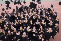 这两个专业的本科毕业生平均薪酬最高！